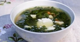 Летний суп с творожными клецками