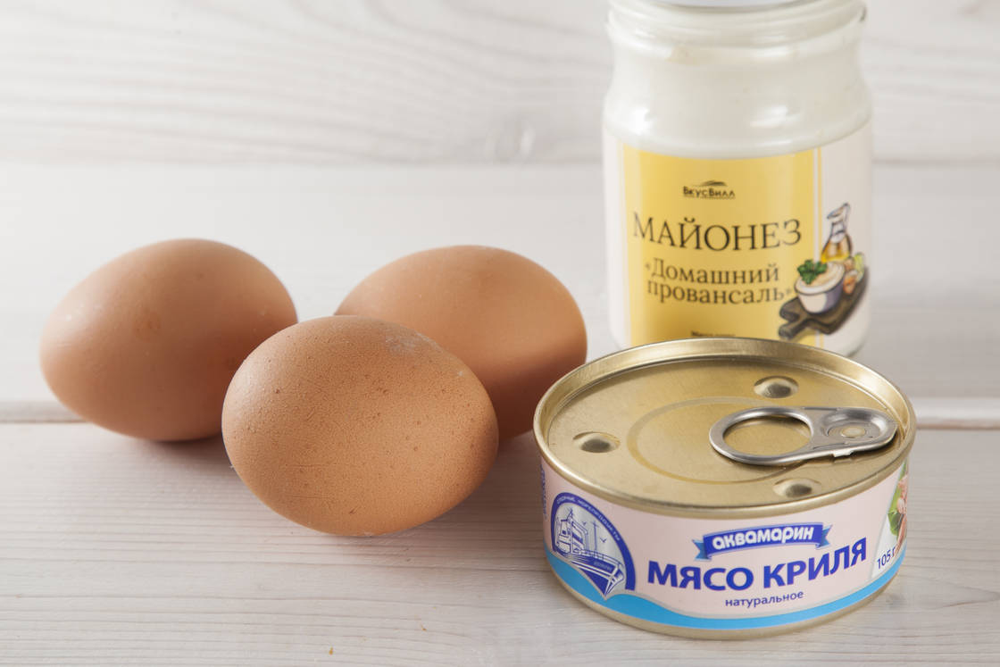 Закуска из яиц, фаршированных крилем — процесс приготовления, фото 1 Закуска из яиц, фаршированных крилем — процесс приготовления, фото 1