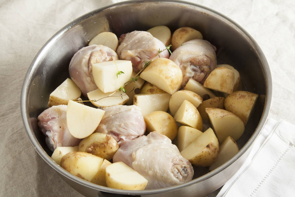Рагу с курицей и молодыми овощами — процесс приготовления, фото 2 Рагу с курицей и молодыми овощами — процесс приготовления, фото 2