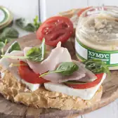 Тосты с&nbsp;хумусом