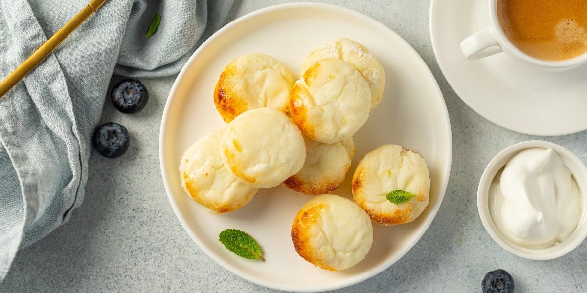 7 рецептов сырников для&nbsp;полезных завтраков на&nbsp;всю неделю