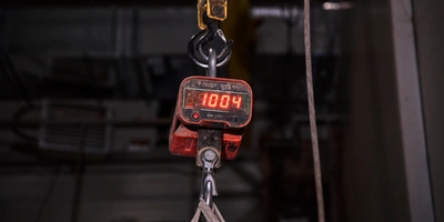 Картофель взвешивают на&nbsp;весах, которые выдерживают больше двух тонн