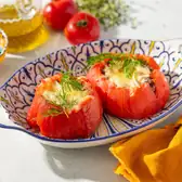 Фаршированные помидоры, запечённые с&nbsp;фаршем и&nbsp;сыром