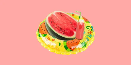 Продукты с арбузом из ВкусВилла — от жвачки до игрушек