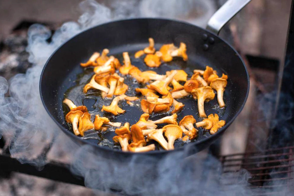 Как готовить лисички грибы жареные