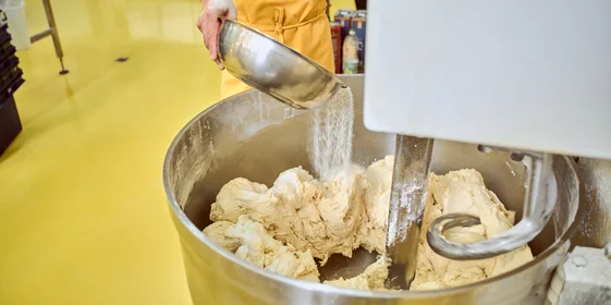 Пышная, сырная и с леопардовым бортом: как производят замороженную неаполитанскую пиццу