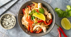 Фунчоза с курицей