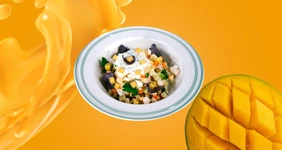 Оливье с манго и йогуртовой заправкой