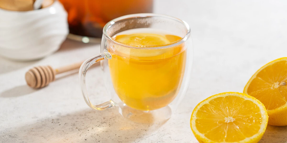 Чай с лимоном, имбирём и мёдом