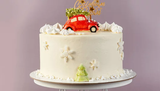 Торт «Новогодний с машинкой»