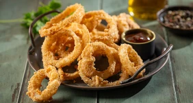 Луковые кольца в кляре