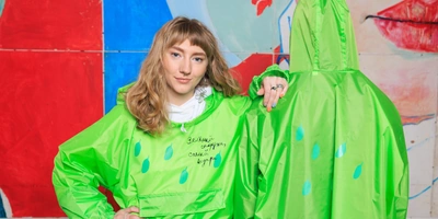 Манго против снегодождя: мы сделали мерч вместе с «Антон тут рядом»