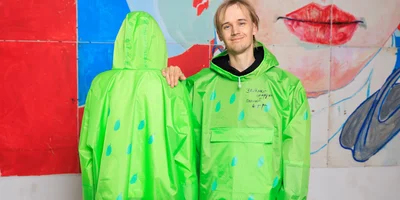 Манго против снегодождя: мы сделали мерч вместе с «Антон тут рядом»