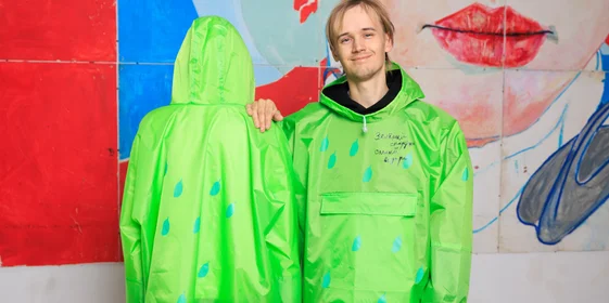 Манго против снегодождя: мы сделали мерч вместе с «Антон тут рядом»