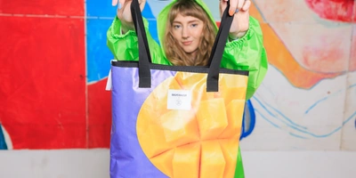 Манго против снегодождя: мы сделали мерч вместе с «Антон тут рядом»