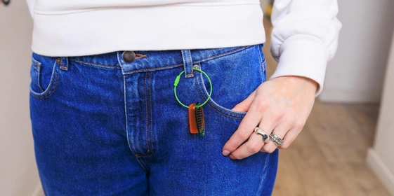 Манго против снегодождя: мы сделали мерч вместе с «Антон тут рядом»