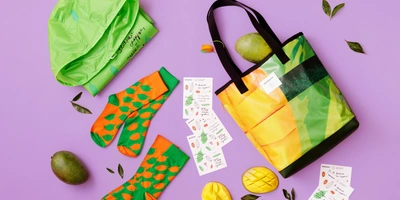 Манго против снегодождя: мы сделали мерч вместе с «Антон тут рядом»