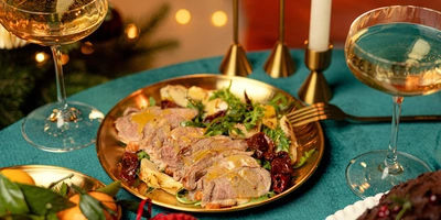 Лена, мы всех опросили: готовим новогодний стол, меню для которого выбрали вы