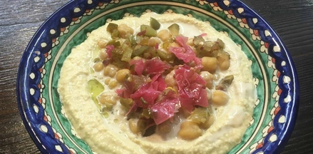 Как пережить лето в городе: Слава Разаков