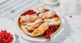 Эклеры с кремом из сливочного масла и сгущёнки