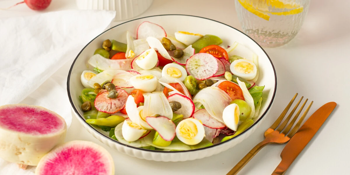 Витаминные салаты: 12 рецептов из свежих овощей и фруктов