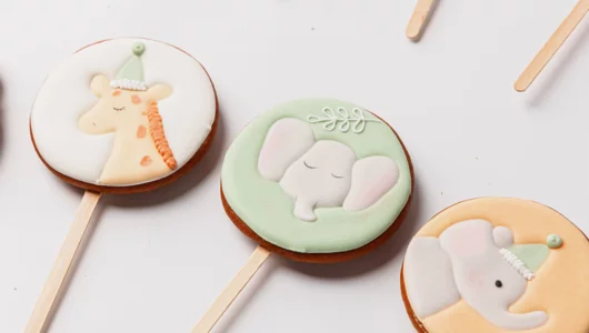 Пряники имбирные с индивидуальным дизайном «Зверята в джунглях», 12 шт