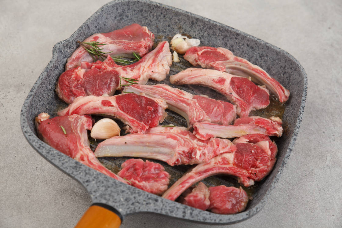 Баранья корейка с печёными овощами