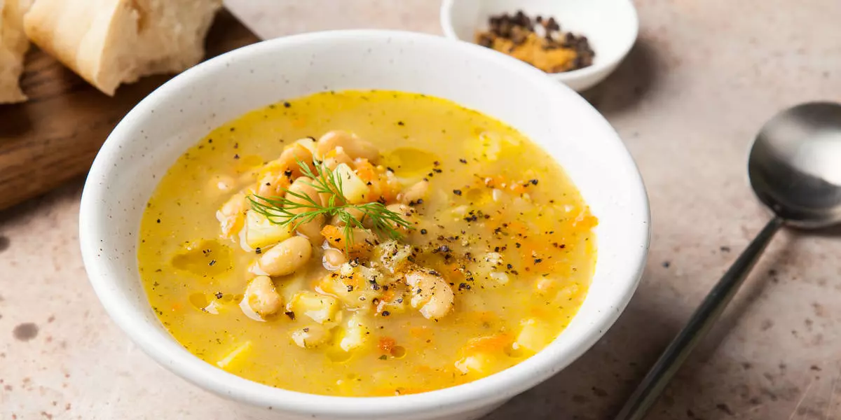 Овощной суп с белой фасолью