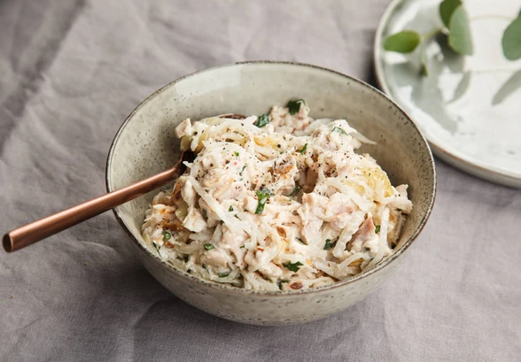 Рецепт «Салат с копчёной курицей и дайконом» Рецепт «Салат с копчёной курицей и дайконом»