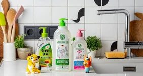 Как правильно мыть и дезинфицировать детские игрушки