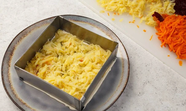 Селёдка под шубой классическая, шаг 3/6