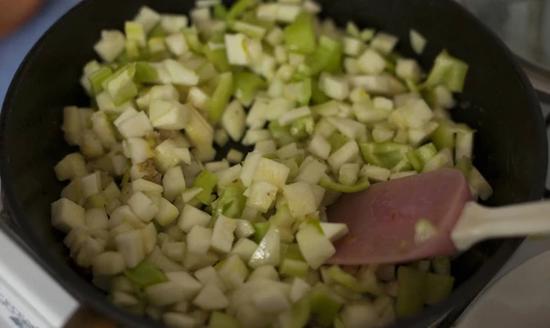 Морской окунь с овощами, шаг 3/5